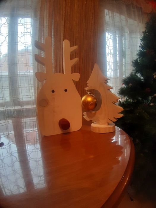 Деревянные фигурки .