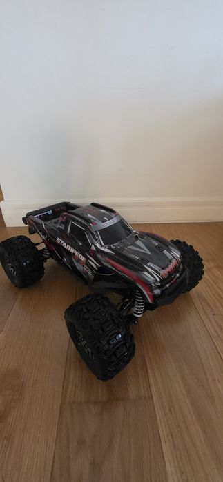 Mașinuță de jucărie Stampede 4x4 VXL Brushless+ telecomanda si Toate piesele originale

Stare foarte bună.

Cumpărată acum două luni.