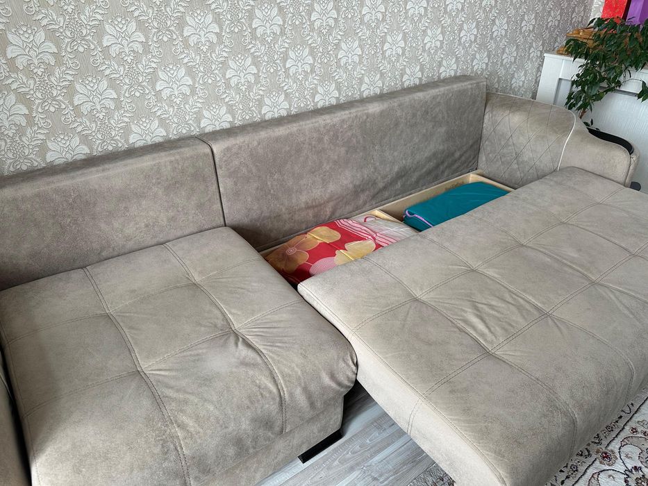 Диван для гостинной