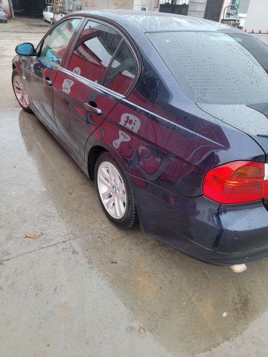 Vând BMW E90 318D