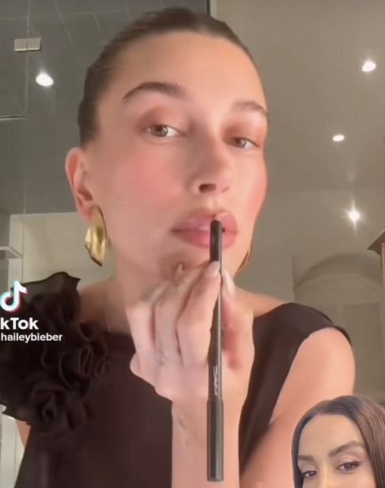 Карандаш для губ MAC Stripdown