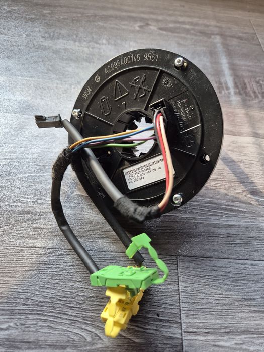 Лентов кабел мерцедес w203