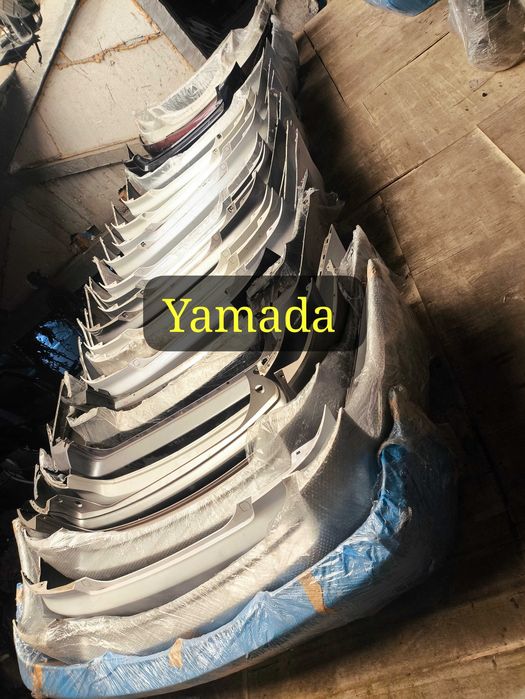 Задний бампер оригинал Японии