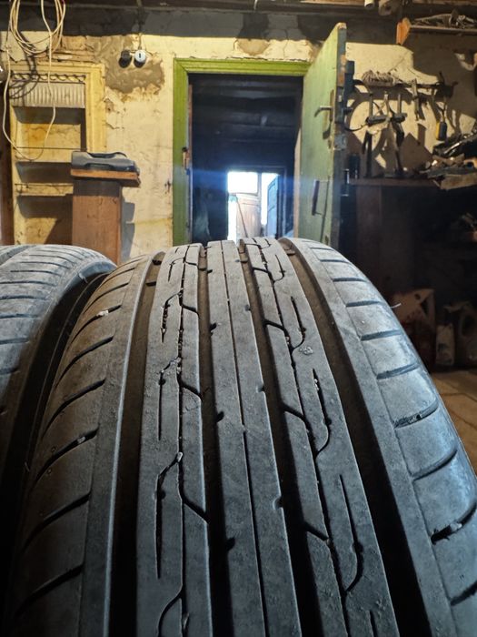 Продам резину 205/65/15