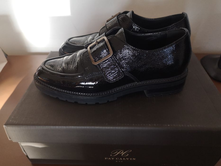 Обувки естествен лак