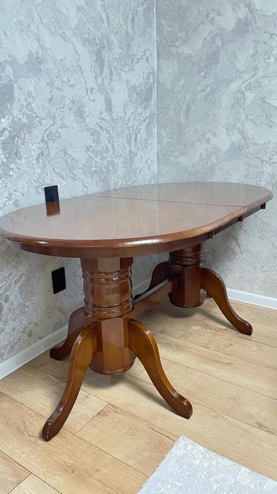 Продам стол в хорошем состоянии