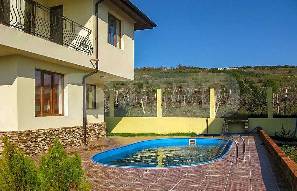 Къща с невероятна панорама близо до курорт Албена