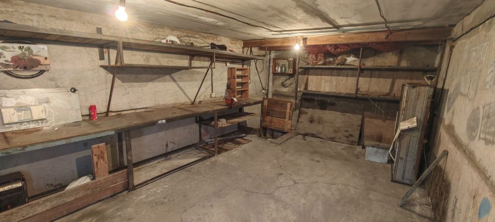 Продам капитальный Гараж 66