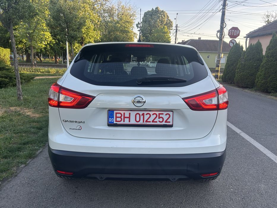 Nissan qashqai 1.6 dci 130 cp, 4x4, full led,an fabr 2014,euro5
