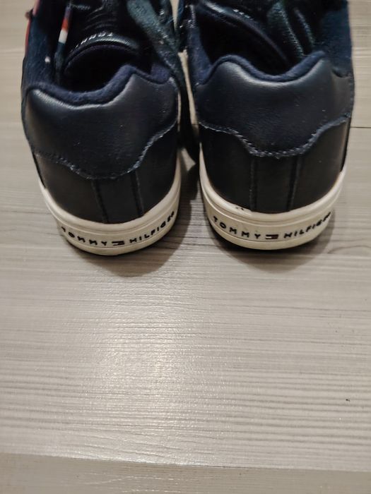 Adidași măsură 34 băieți purtat o data