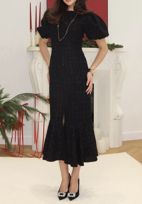 Платье продаётся.