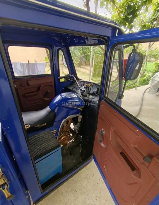 Lochin motosikl SOTILADI