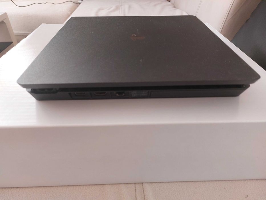 Много запазена ПС 4, 1TB