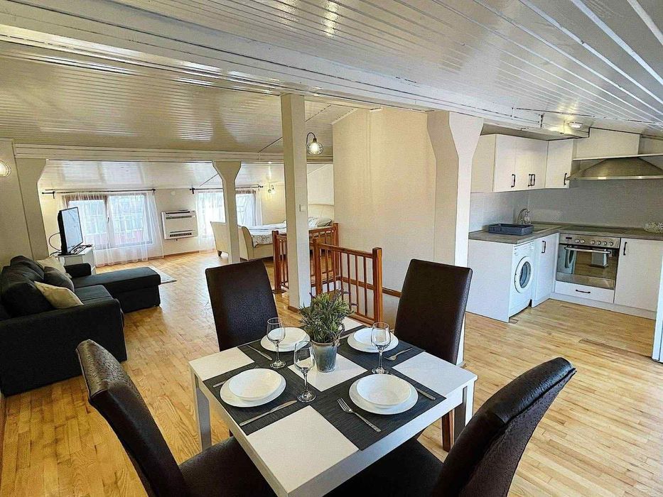 Дава се под наем Двустаен апартамент в Варна, Център - 65 кв.м за 409 € - Снимка #3