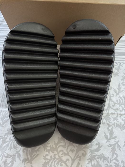 Adidas Yeezy Slides