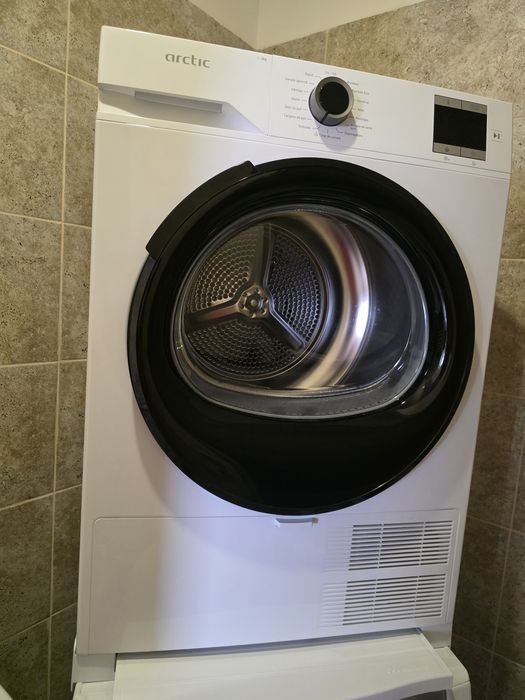 Oferta .Urgent Masina de uscar rufe Arctic