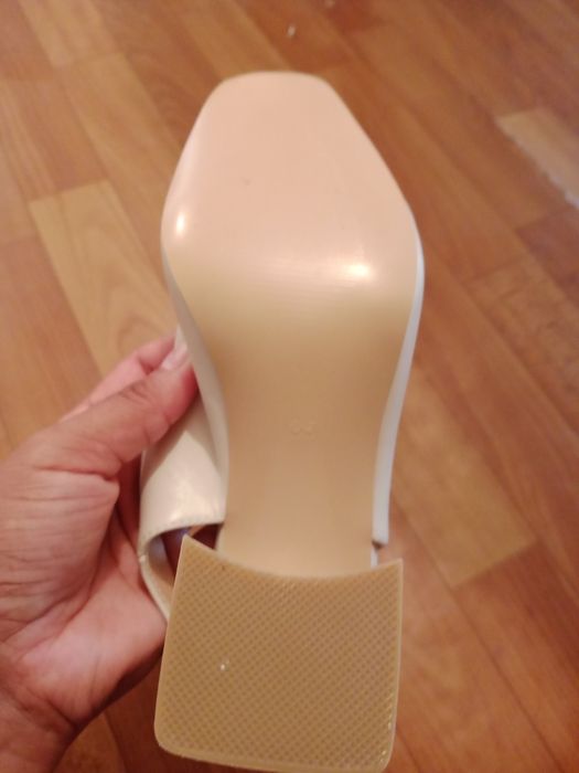 Продам басаножки 35р.