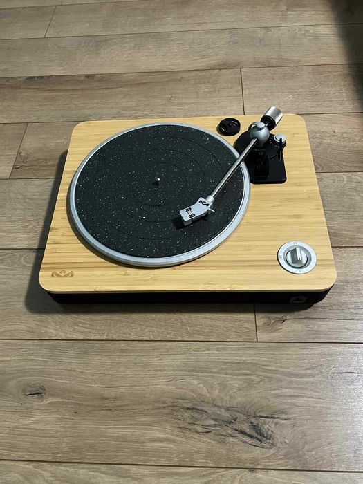 Грамофон House of Marley