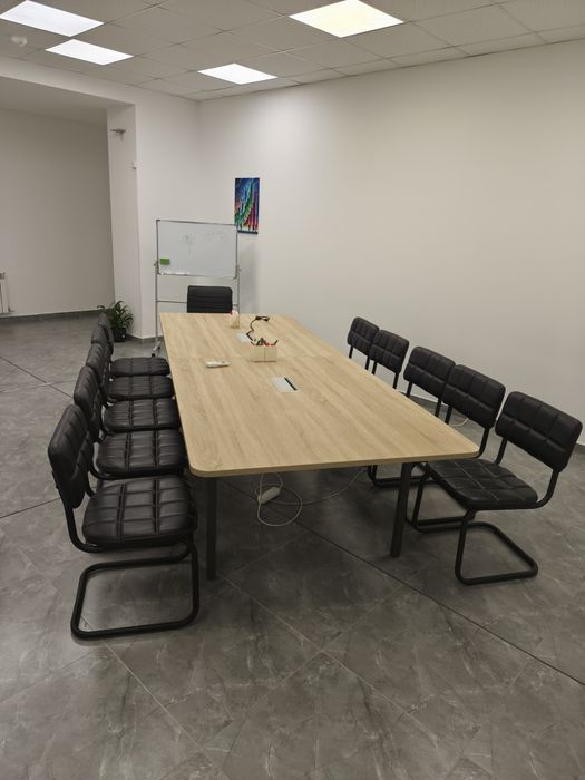 Стол офисный с креслами