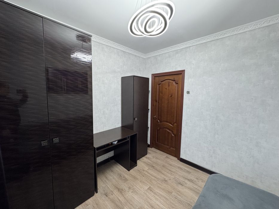 Продам 4-х комнатную квартиру