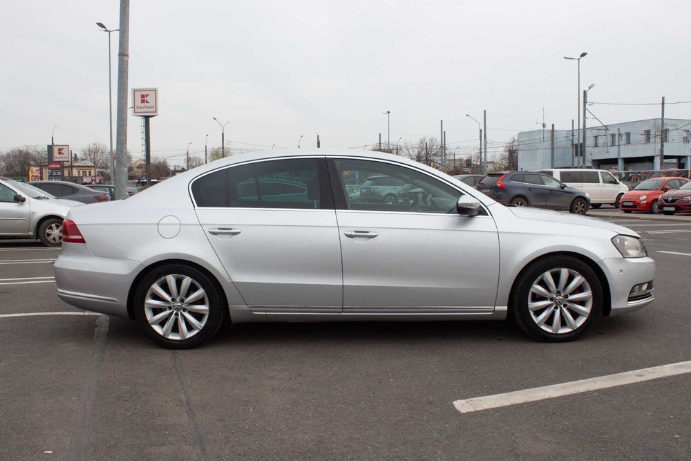 VOLKSWAGEN Passat 2011 — imagine 2