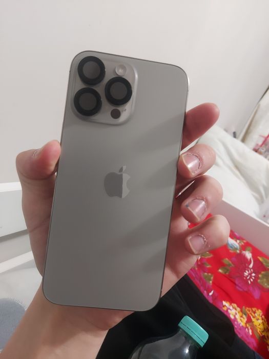 Срочно продам iphone 16pro max 256г