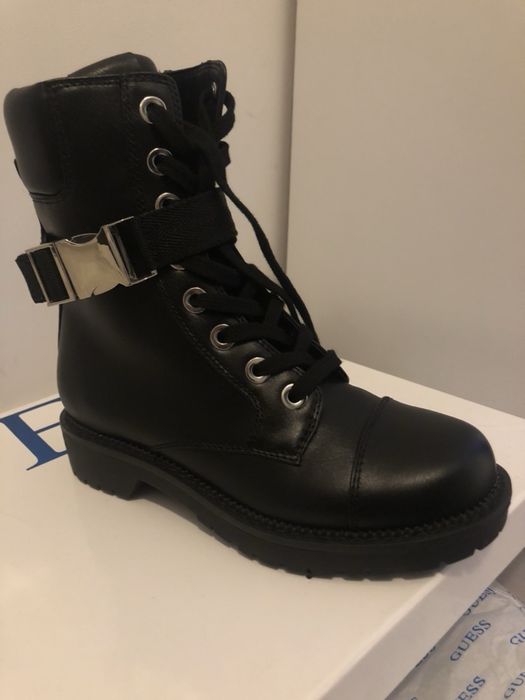 Ghete / bocanci Guess piele marimea 35,originale!