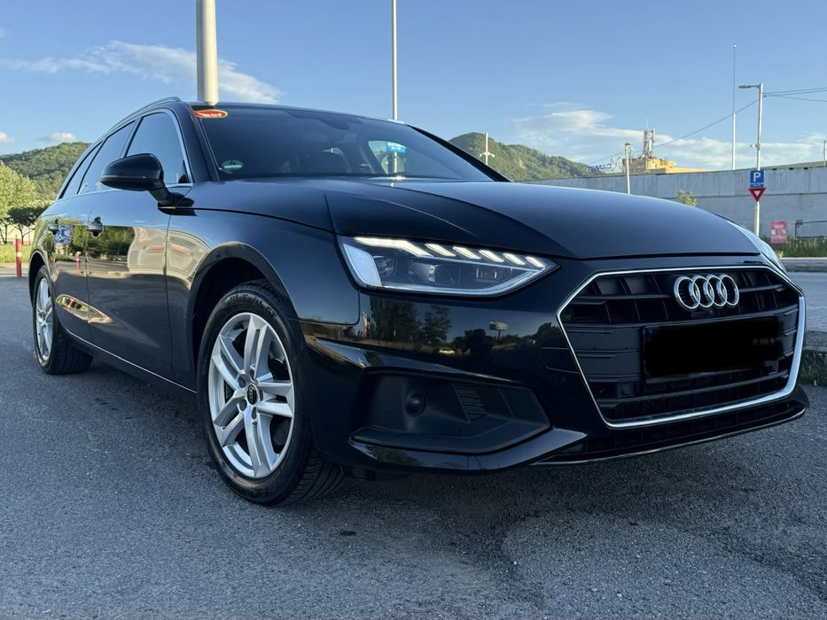 Audi A4 Avant Sport-line 163 cp bord virtual,webasto,trapă panoramică,matrix