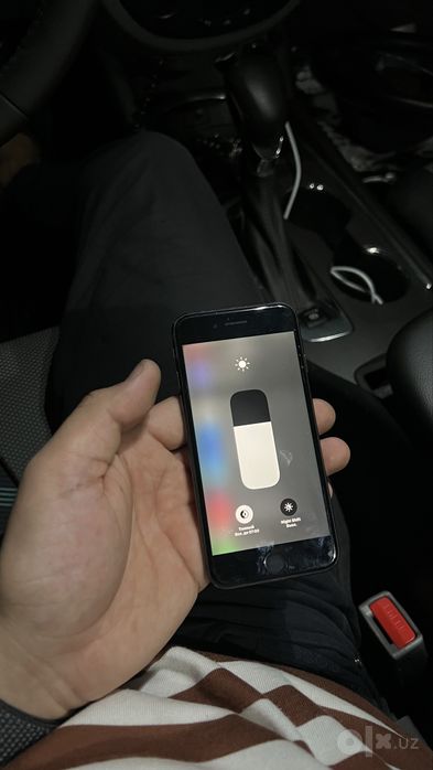 Iphone 7 sotiladi