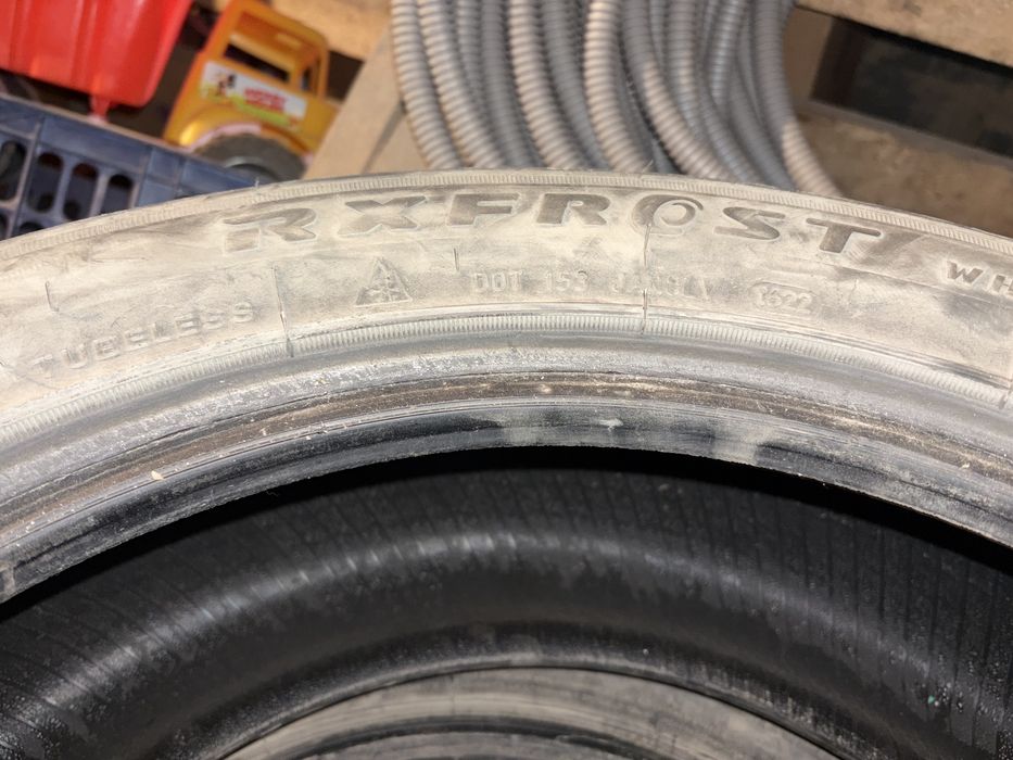 Продам зимние шины 225/55/R18