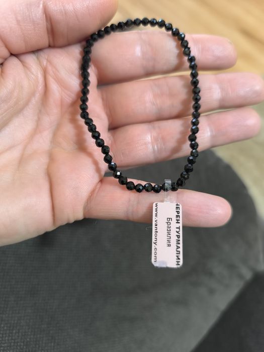 Дамска гривна от естествен Турмалин.