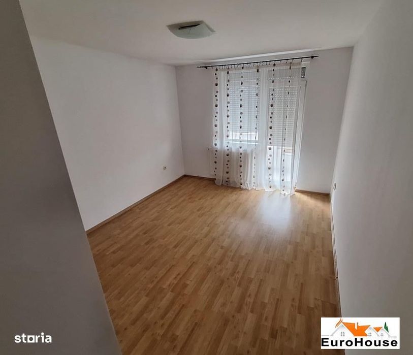 Apartament cu 3 camere de vanzare in Alba Iulia