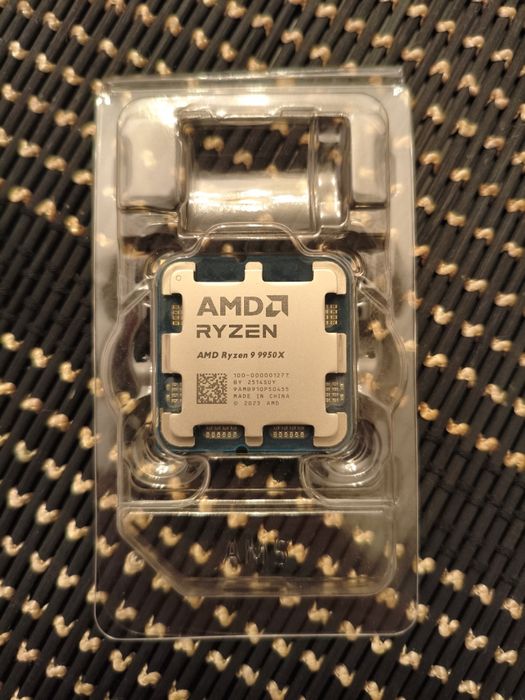 Procesor / Ryzen 9 9950X / Gaming Editare Office