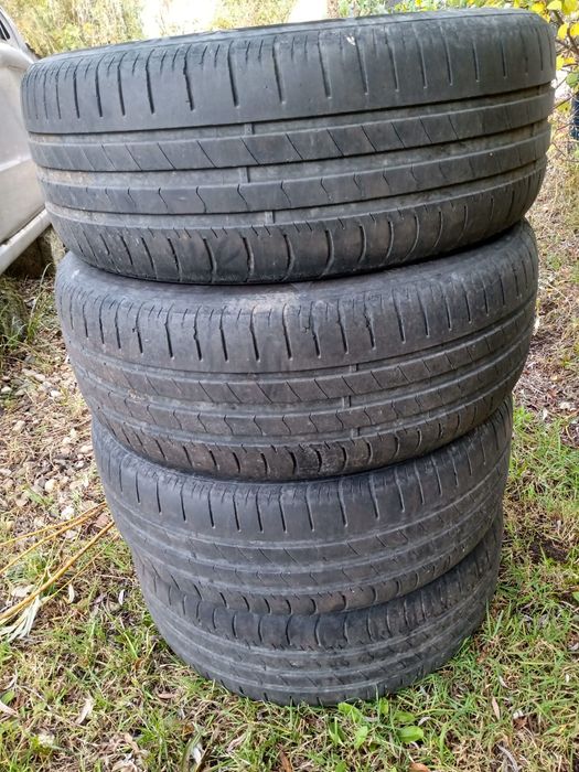 Vând pt.piese sau piese Volkswagen polo și Dacia Logan,cârlig,jante