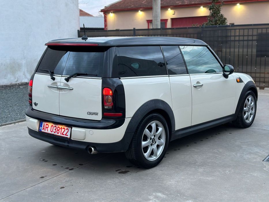 Mini Cooper Clubman 1.6 Benzina 120Cp - 6 Trepte - Semi Piele - 2009