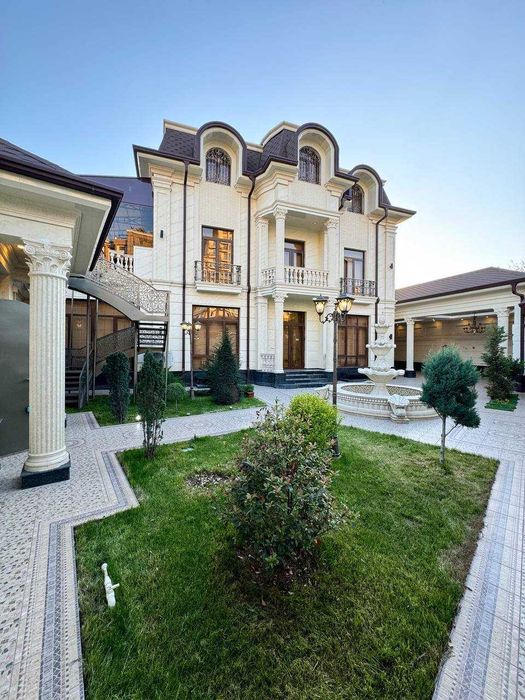 Сдаётся новый роскошный дом в центре горорда! Ориентир Mirabad Avenue!