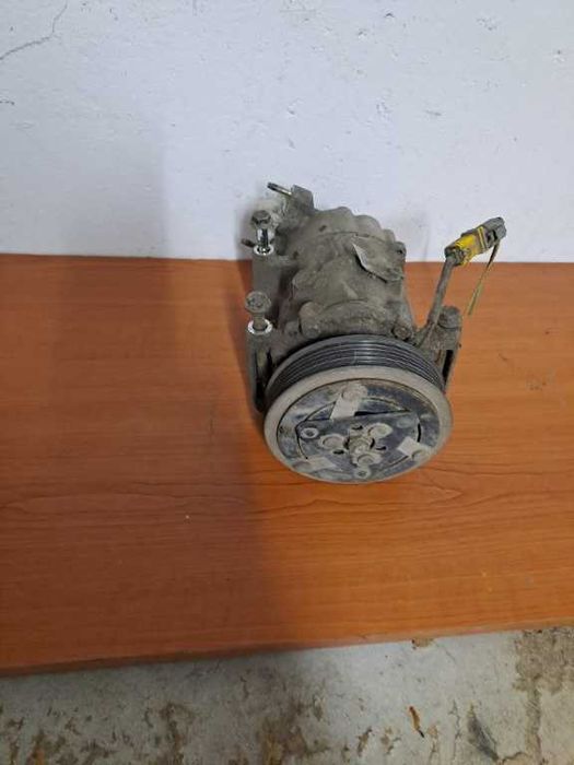 Compresor aer condiționat Peugeot 206 benzina 1.4 an 1998-2006