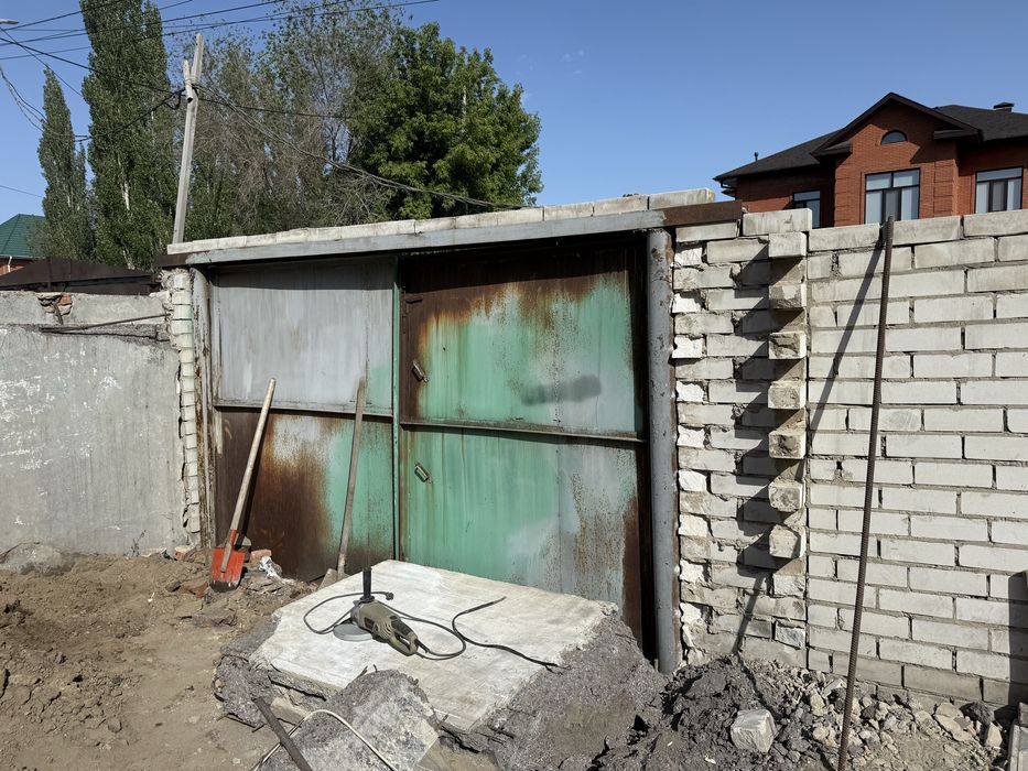 Продам ворота железные гаражные! Срочно