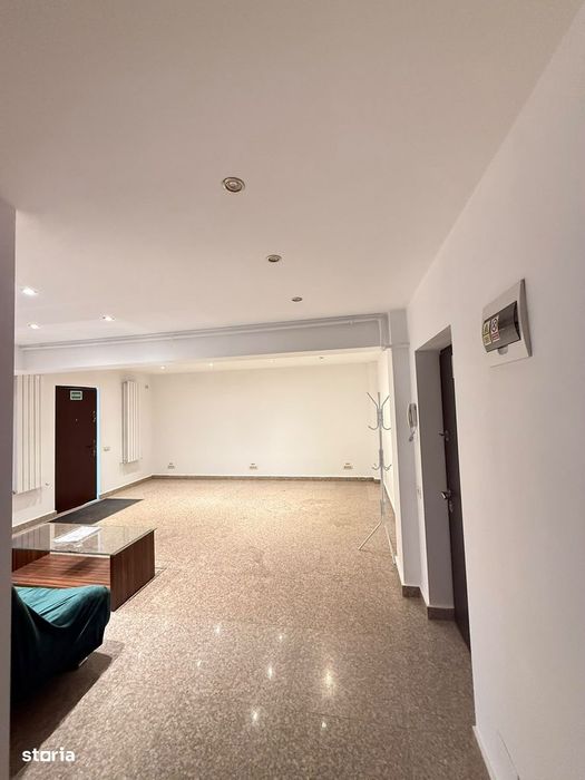 Apartament de vânzare- posibilitate   spațiu comercial – Str. Soarelui