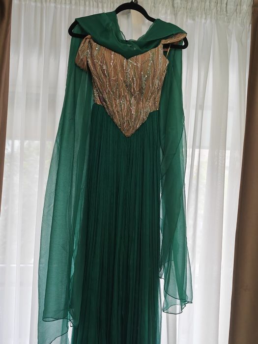 Rochie de seara sau de nuntă