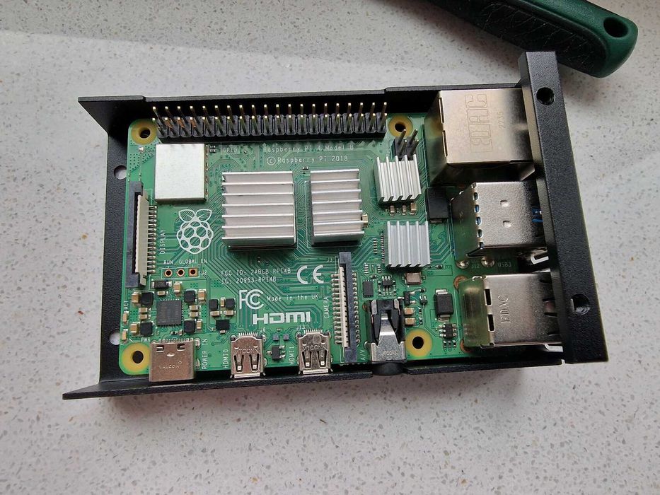 Raspberry Pi 4 8GB с кутийка
