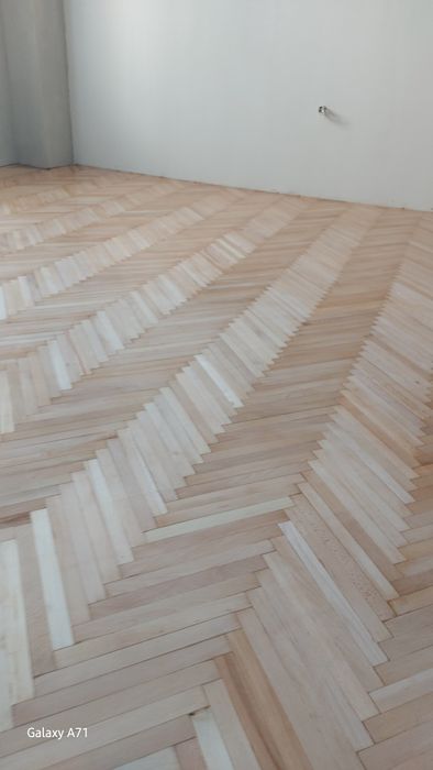 Rascheta,montat parchet..