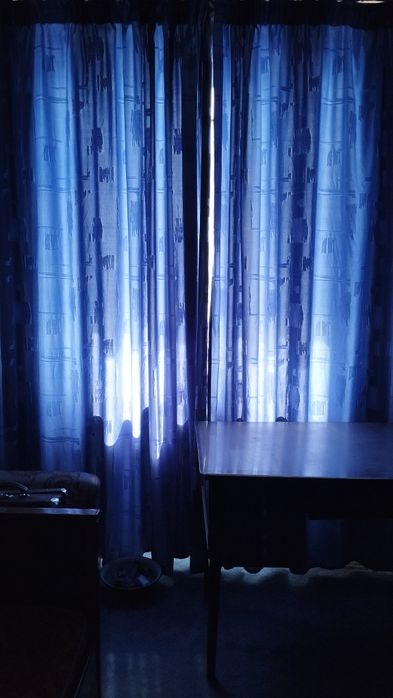 Продам шторы голубые