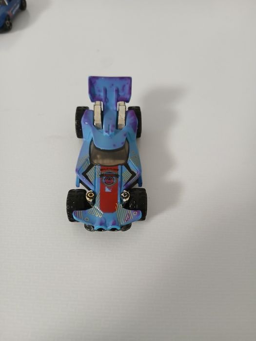 Продам машинки HotWheels