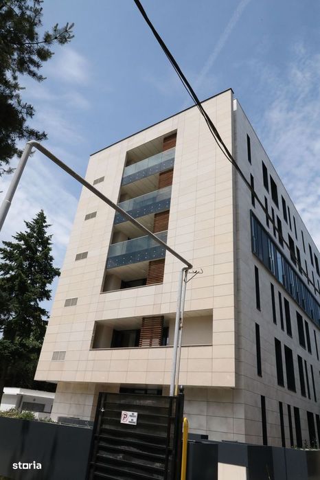 De Gaulle Residence/Arcul de Triumf