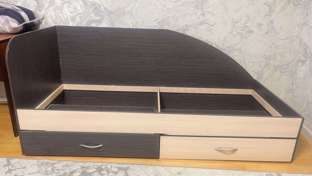 Кровать односпальная