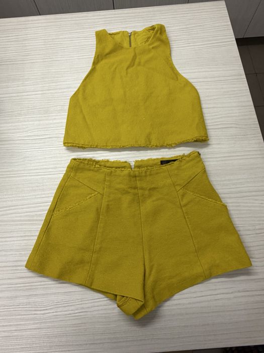 Set pantaloni scurti si maiou Zara marimea 38/M