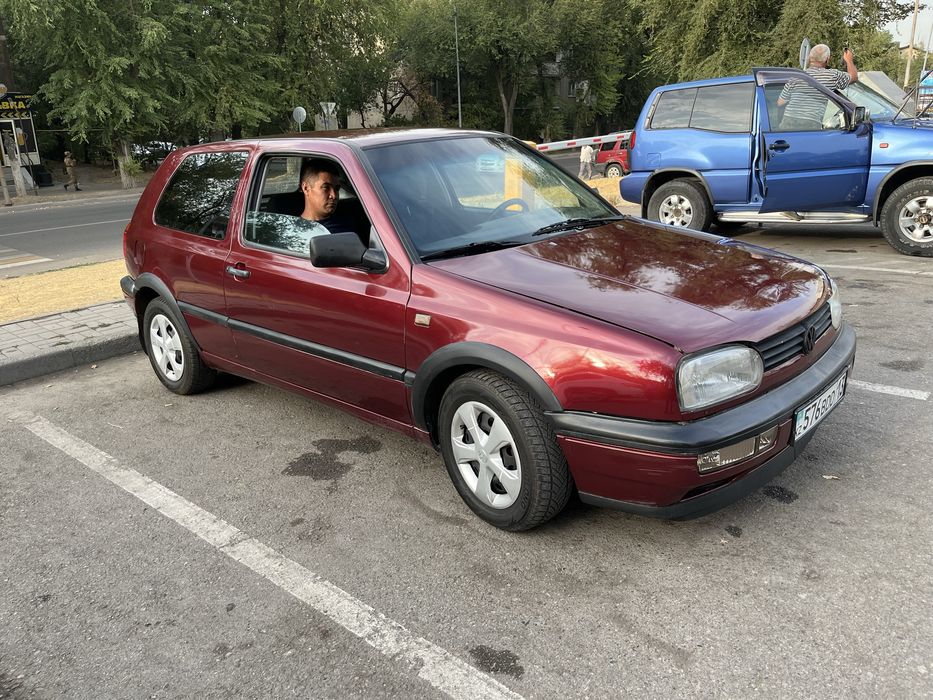 Продам Гольф 3 купе 1.8 автомат