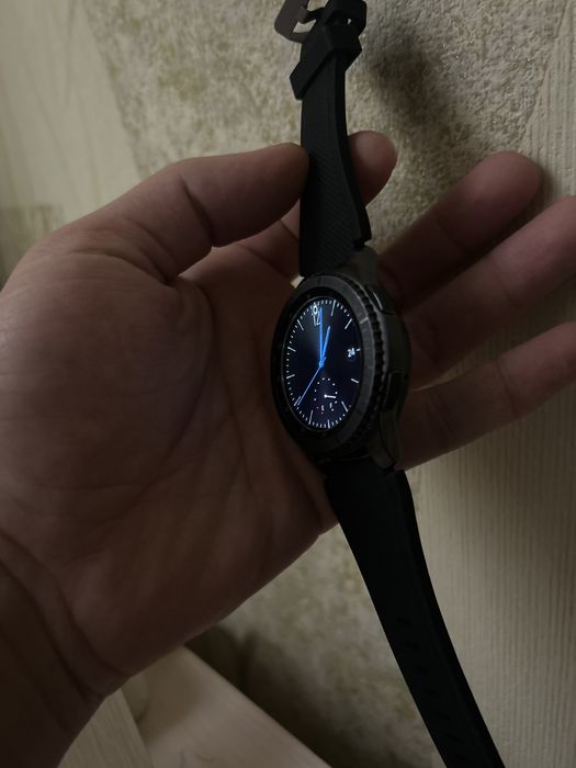 Samsung gear s3 frontier часы