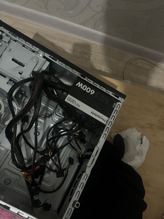 компьютерные комплектующие